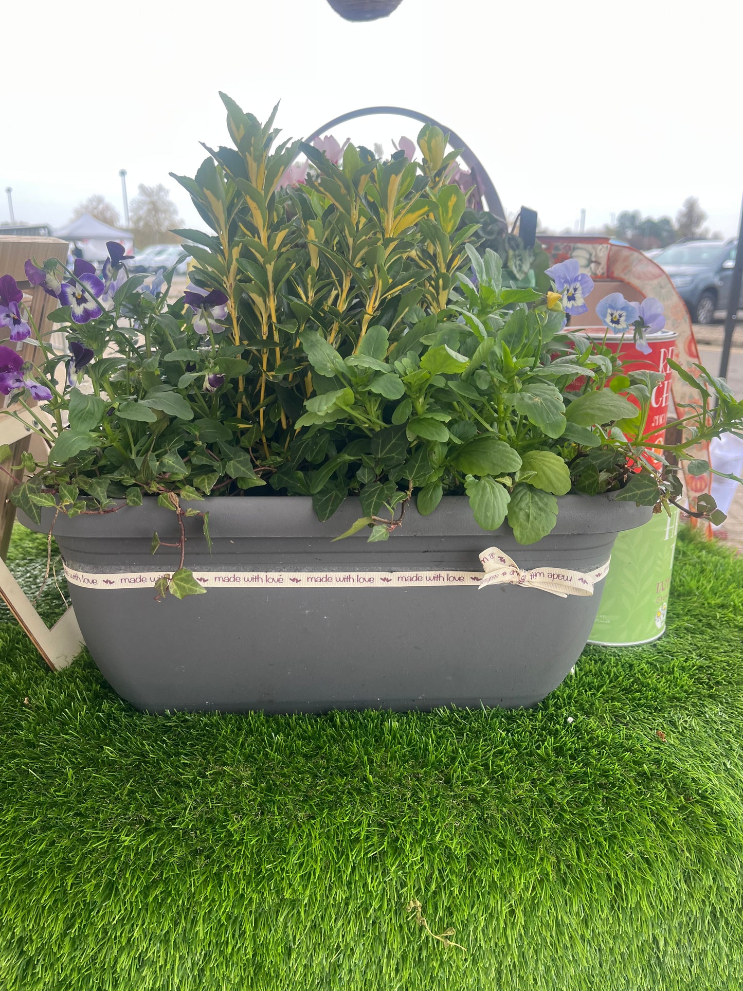Bedding Trough
